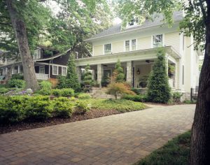 How Driveways Impact Curb Appeal